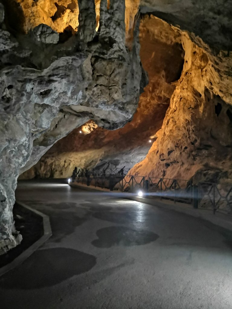 Sardinien im Camper Van - Porto Pino Grotta San Giovanni Domusnovas